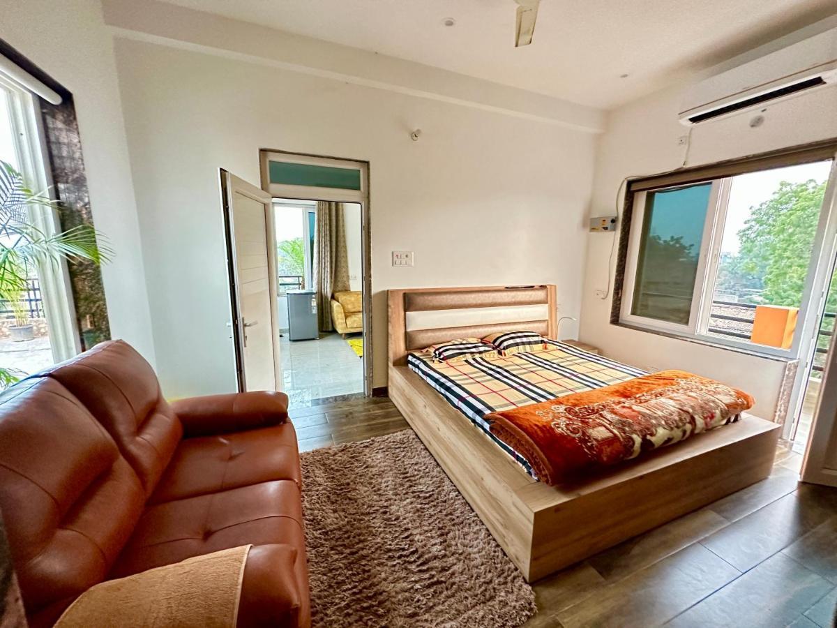 Villa Kaashi Flora - Luxury 3bhk